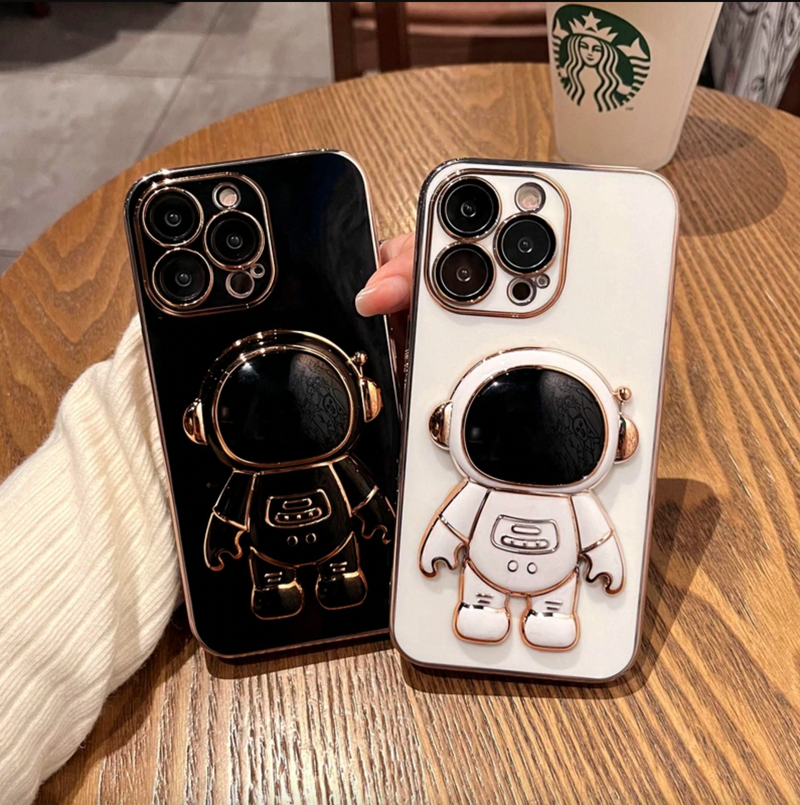 iPhone 14 Series Luxurious Astronaut Bracket Case casemarts