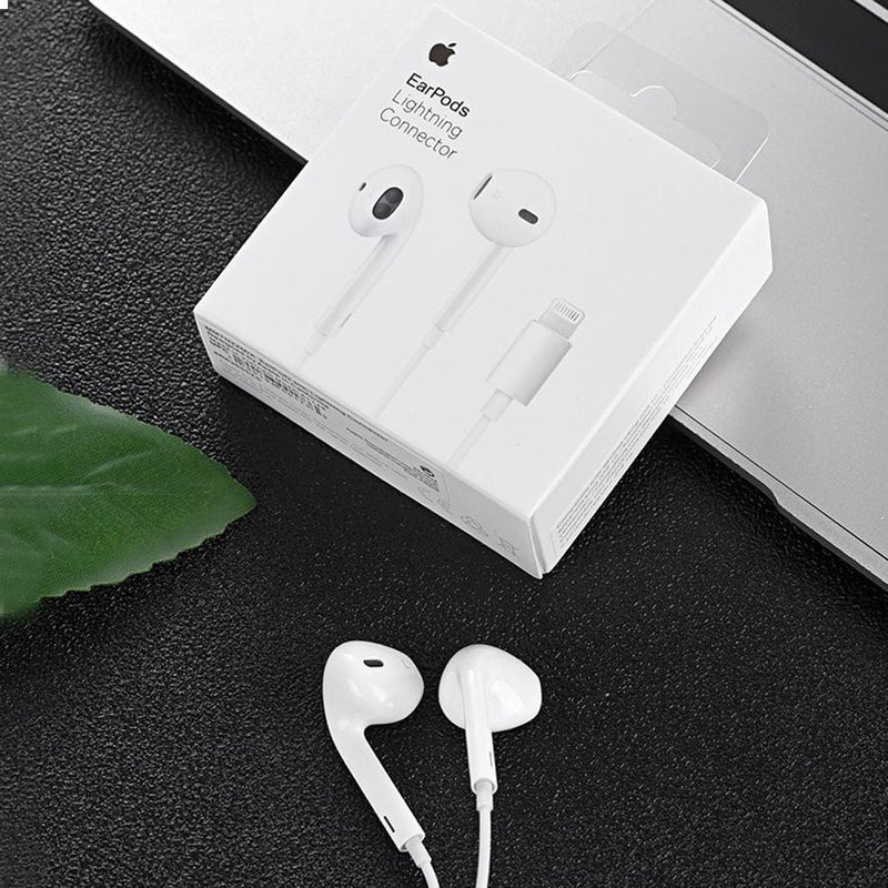 EarPods with Lightning Connector casemarts