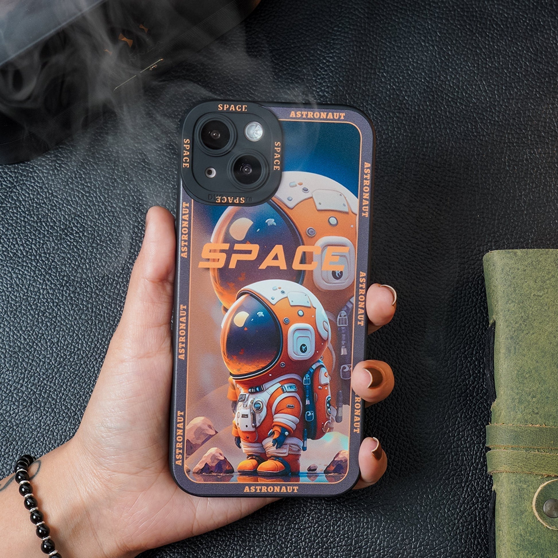 Luxury Space Astronaut Defender Case - iPhone casemarts