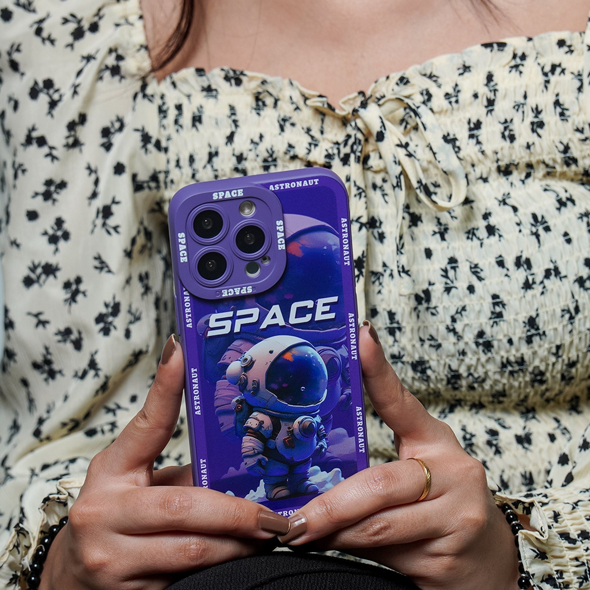 Luxury Space Astronaut Defender Case - iPhone casemarts