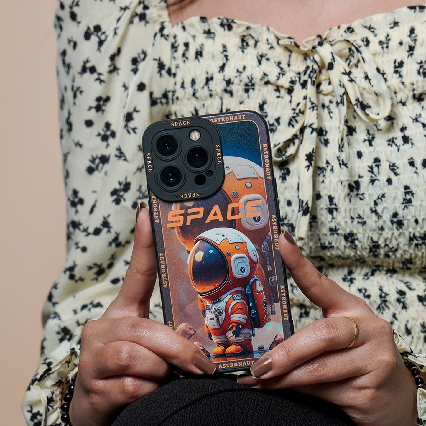 Luxury Space Astronaut Defender Case - iPhone casemarts